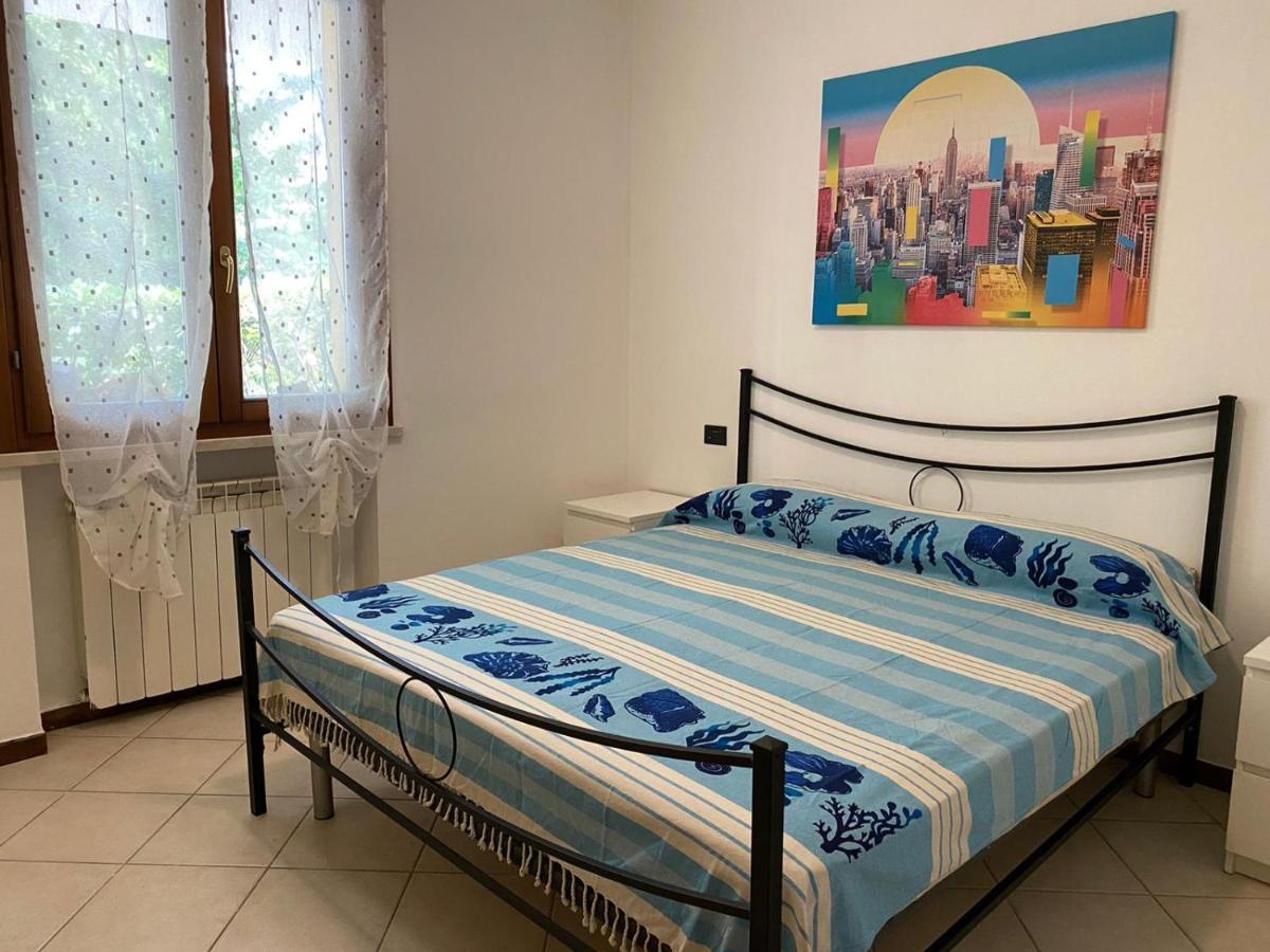 La Lanterna - Appartamenti In Residence Con Piscina Desenzano del Garda Exterior foto