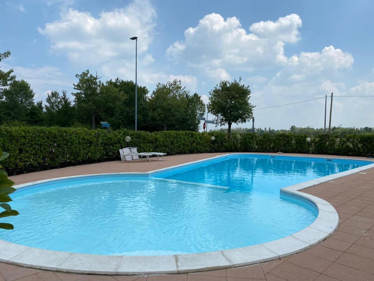 La Lanterna - Appartamenti In Residence Con Piscina Desenzano del Garda Exterior foto